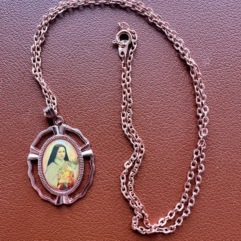 Saint Therese Necklace 20” - New - Picture 3 of 3